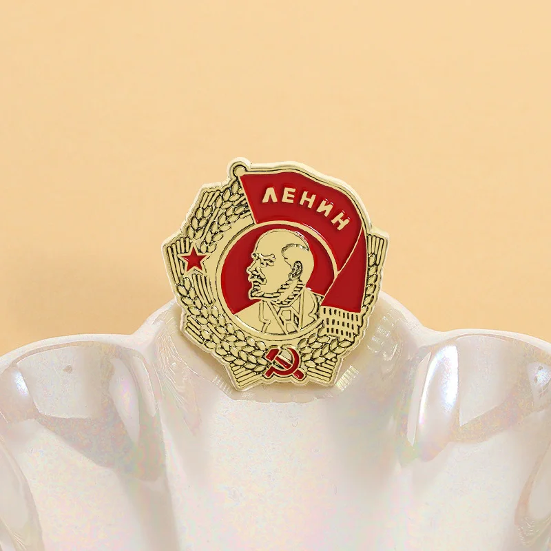 Great Leader Lenin Honor Badge USSR CCCP Collections Enamel Pins Russian Military Medal Brooches Lapel Badge Jewelry Souvenirs