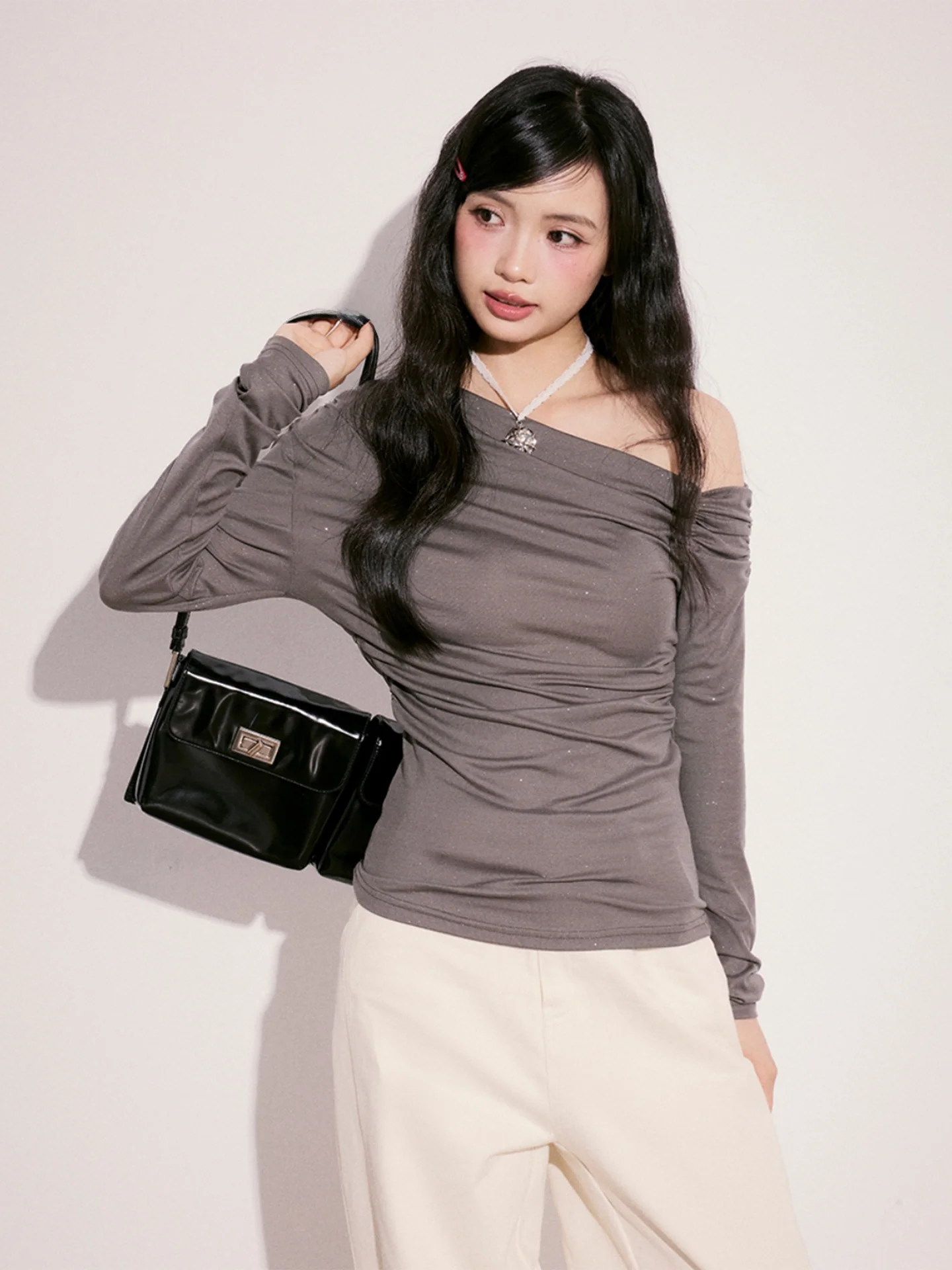 

ey Diamond Base Slant oulder Strap Women's Slim Fit oulder Top Cr Kitten k Night Casual Sle Long Sve T-s...