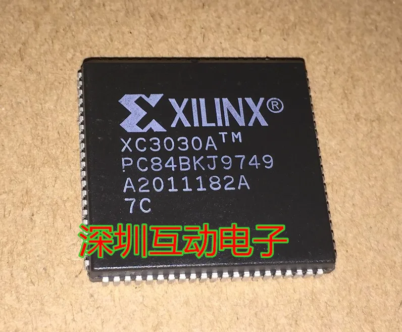 Free shipping   XC3030A-7PC84C PLCC84 XILINX IC    10PCS