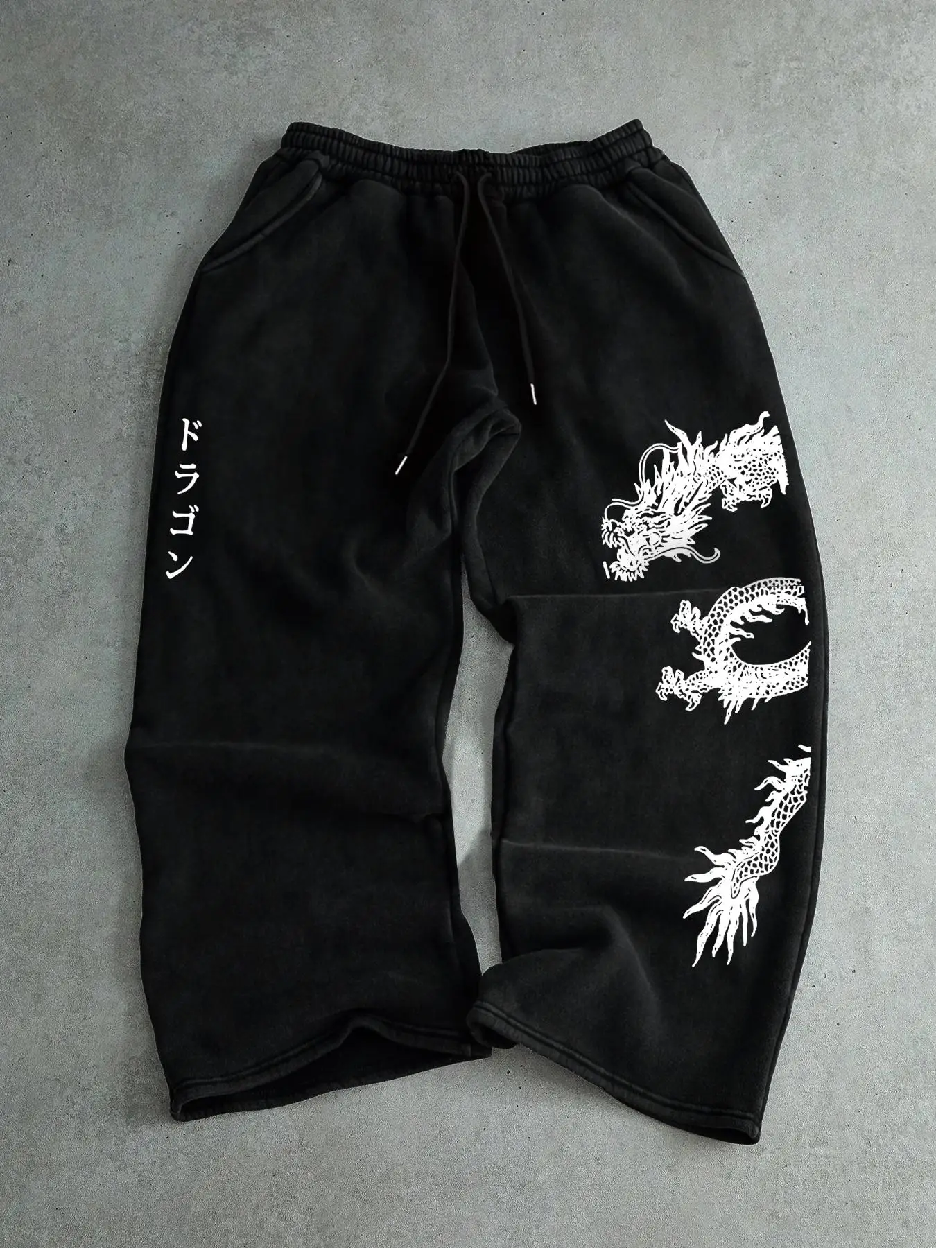 

Мужские новые повседневные брюки с принтом дракона, на шнурке, свободного кроя, удобные, дышащие, приятные к телу, не душные, простые и элегантные.