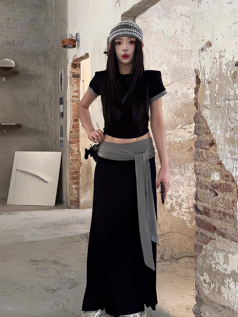 

Black Fashion Casual Set Women's 2026 Summer New Color Block Shoulder Pad T-Shirt Slim Half Skirt Two Piece Set High Waist