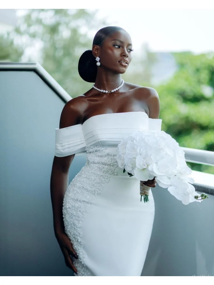 Customized  2026 New Lady's White African Mermaid Wedding Dress Satin One Shoulder Design Pearl Decoration Vestido De Noiva
