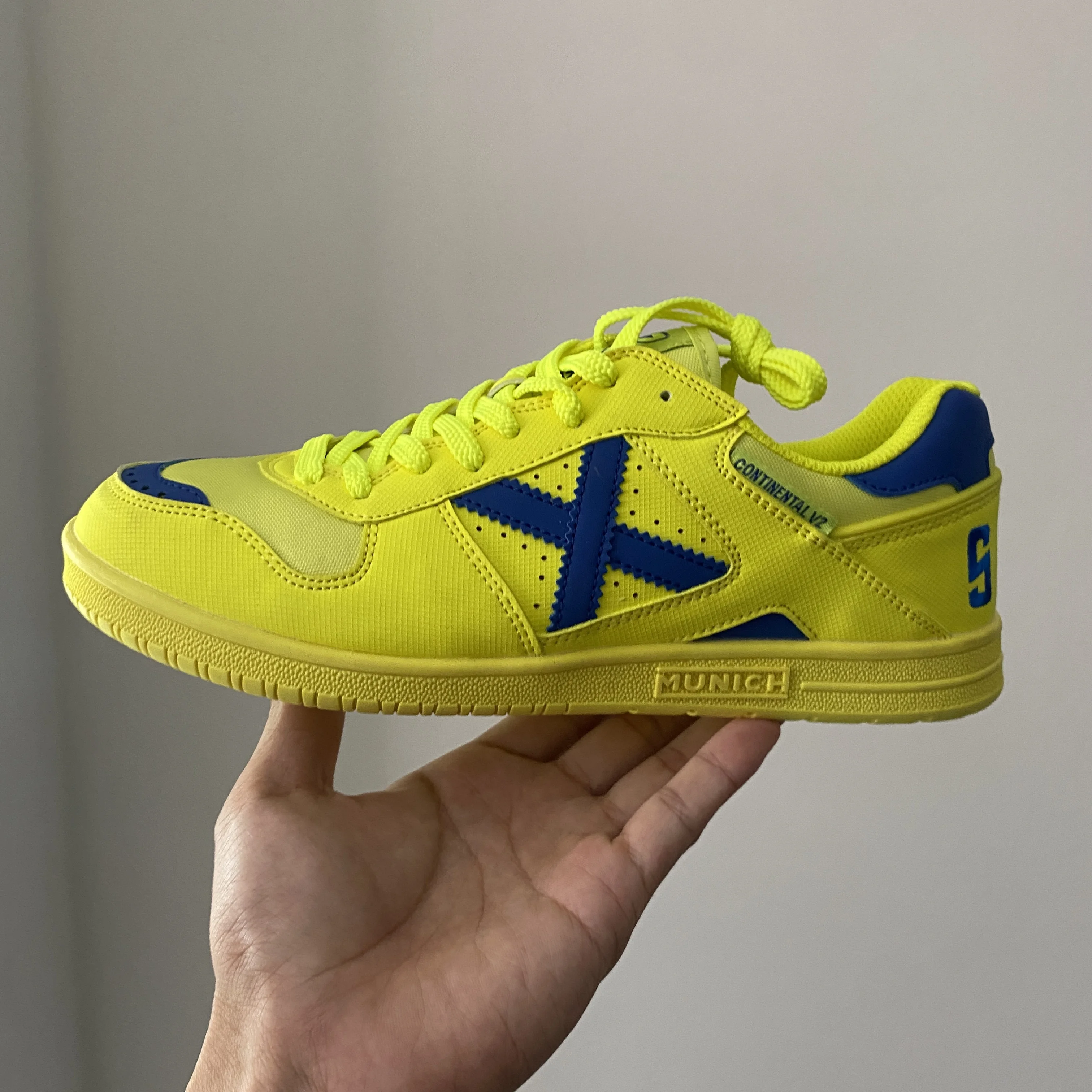 New 2025 Neutral Wrestling Boots Men's High Top Wrestling Shoes Quality Boxing Shoes Men's Breathable Gym Shoes