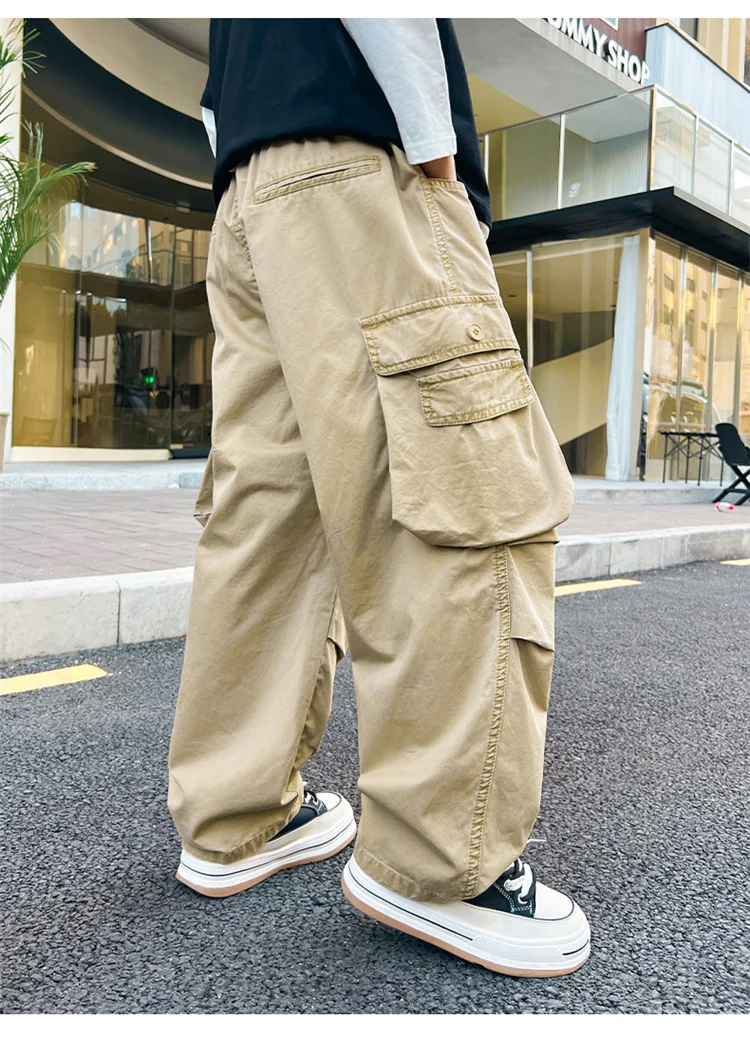Kinder Cargo-Hose in Schwarz-Khaki mit Taschen für Jungen im Alter 5-14 Jahre, Baumwolle, Y2K-Stil, gerade geschnitten. – Detail 5