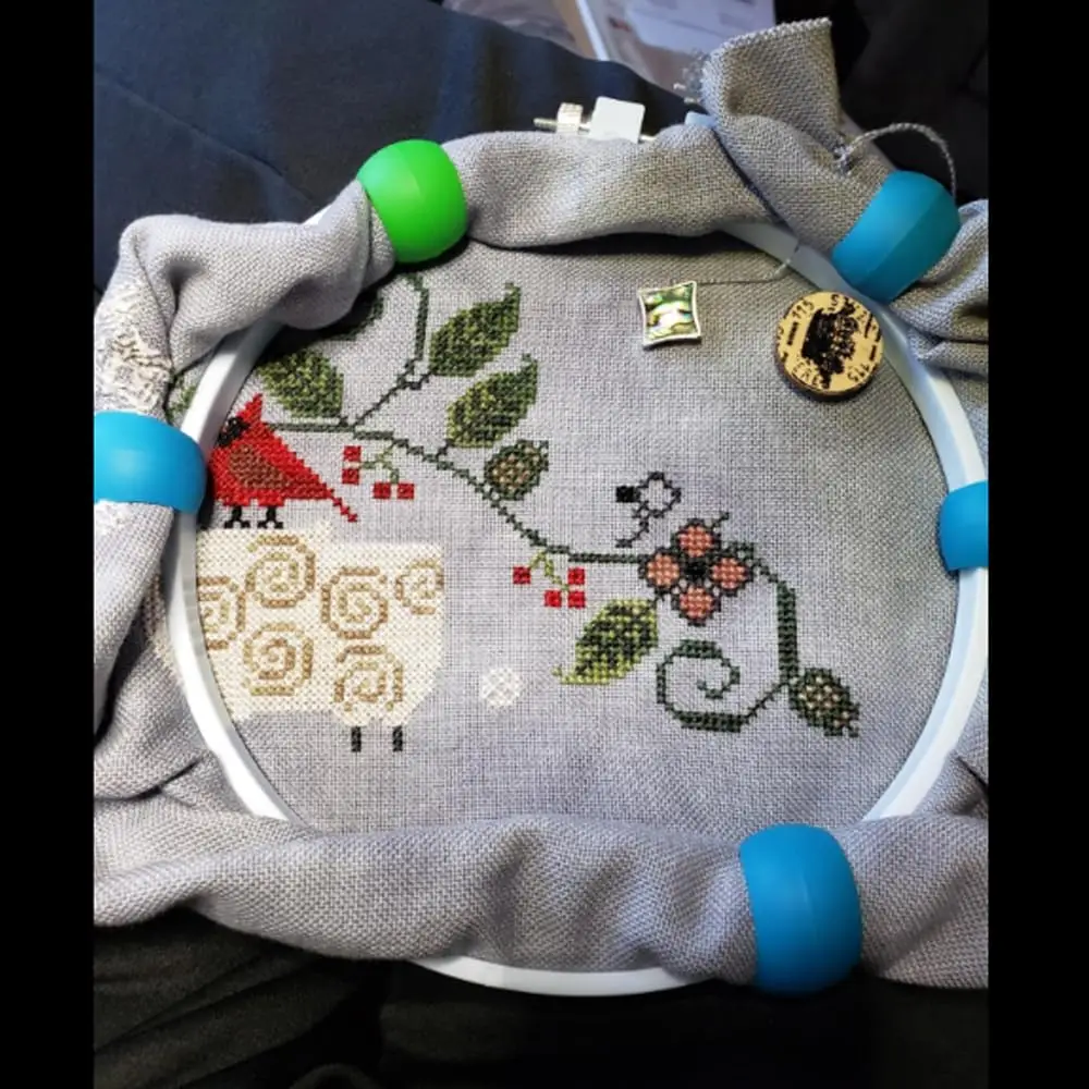 100pcs Thread Spool Savers Spool Huggers Sewing and Embroidery Machine Thread Spools Prevent Thread from Unwinding