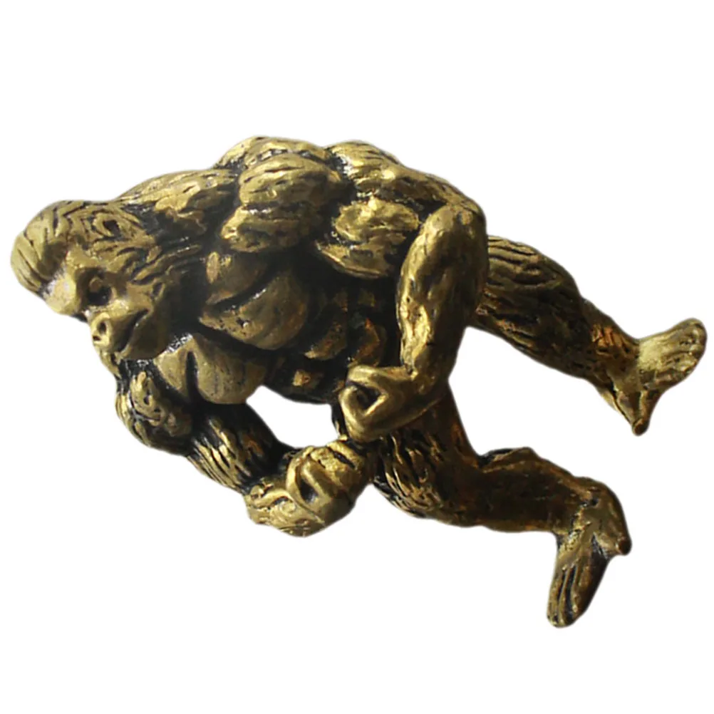 

Creative Mini Copper Desktop Gorilla Ornament Sturdy Wear Resistant Unique Design Exquisite Craftsmanship Space Saving