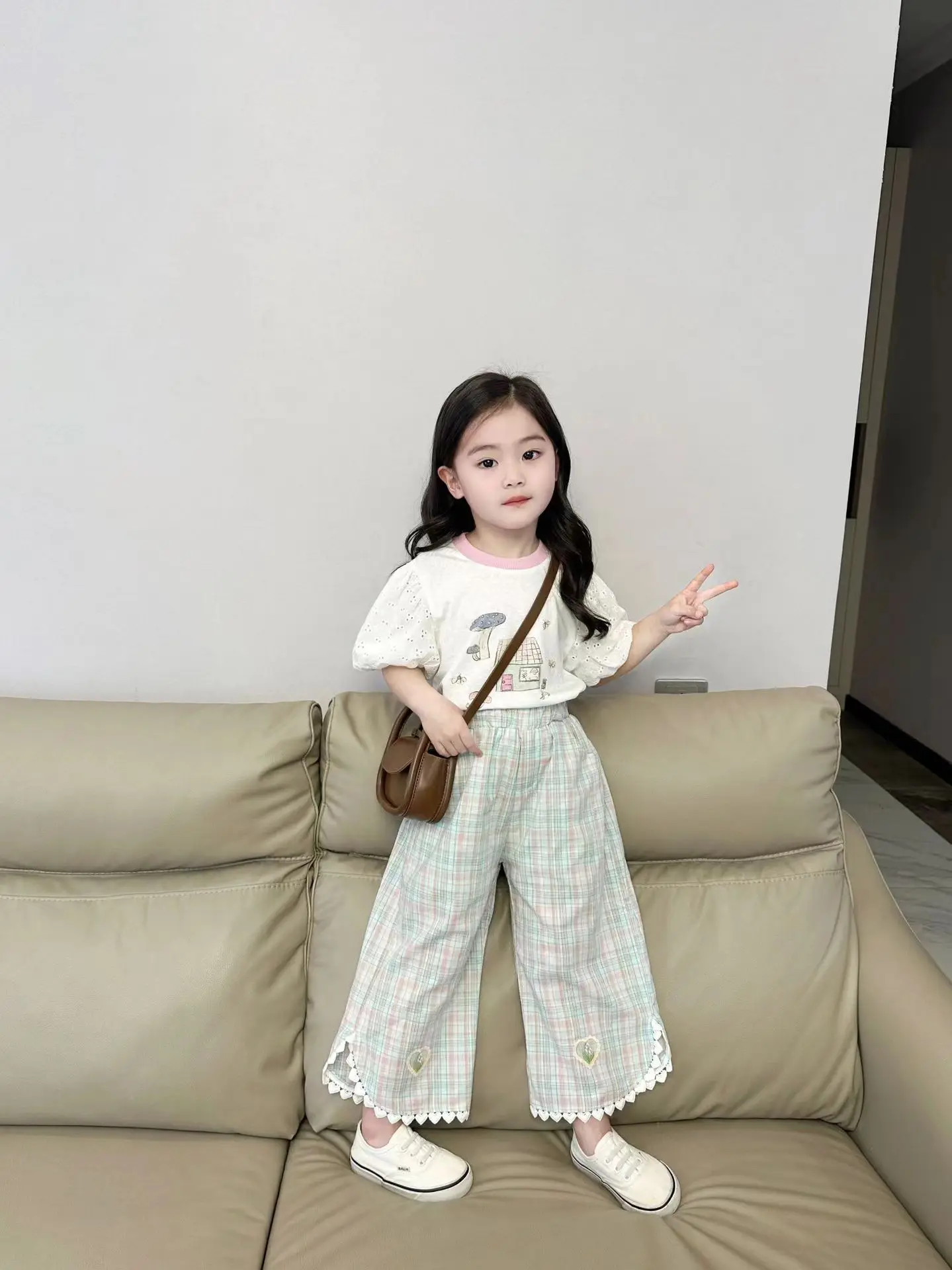 2024 Spring/Summer Girls' Mushroom Pattern Short Sleeve Sports and Leisure Two Piece Set, Suitable for Girls Aged 2-10