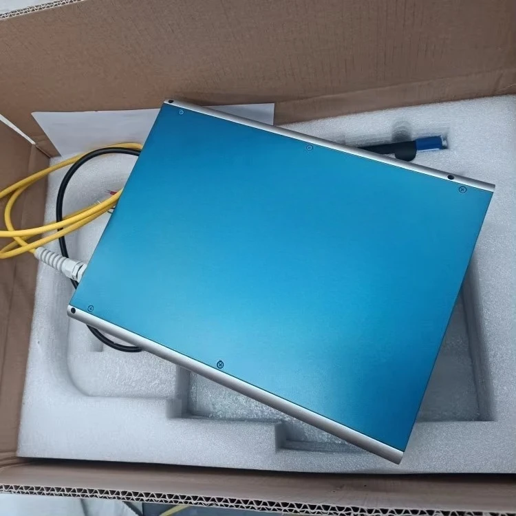 Max Raycus Fiber Source 20W 30W 60W 80W 100W Pulsed for Fiber Marking Machine 2