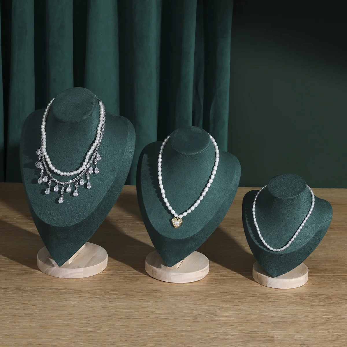 الخشب الصلب صورة الرقبة الأخضر حامل مجوهرات قلادة قلادة قلادة قالب الرقبة عرض موقف المجوهرات قلادة حامل عرض موقف