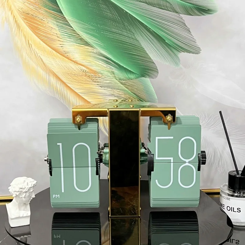 

Nordic Retro Flip Clock Minimalist Luxury Desk Wall Mount Auto Mechanical Clock Household Interior Art Decor