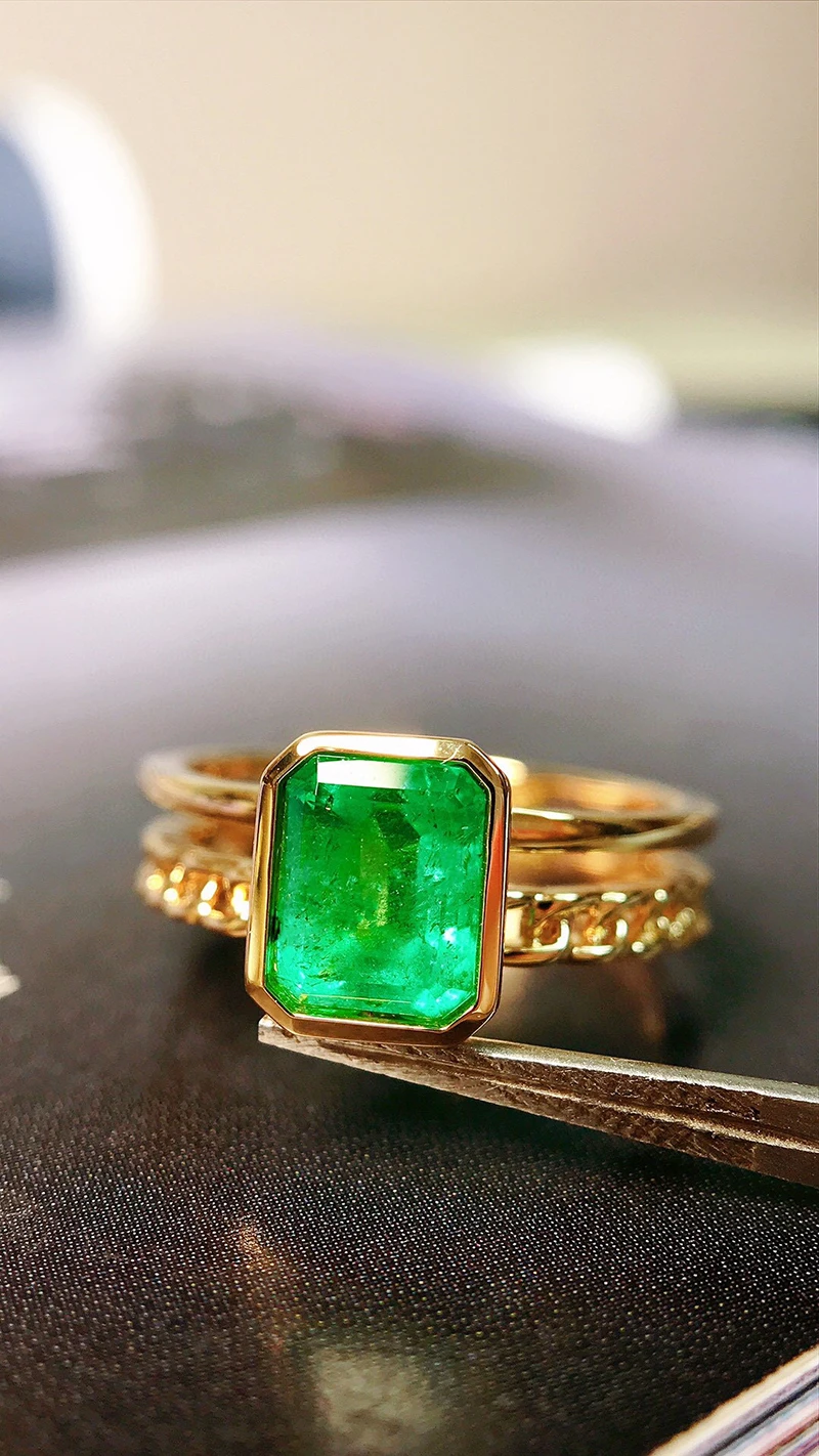 LUOWEND 100% 18K Yellow Gold Rings Fashion Simple Style 1.32carat Real Natural Emerald Ring for Women High Wedding Jewelry