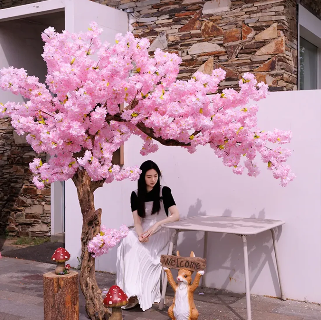 

Indoor Decorative Large Artificial Cherry Blossom Tree , Handmade Fake Silk Flower for Wedding Decoration PINK