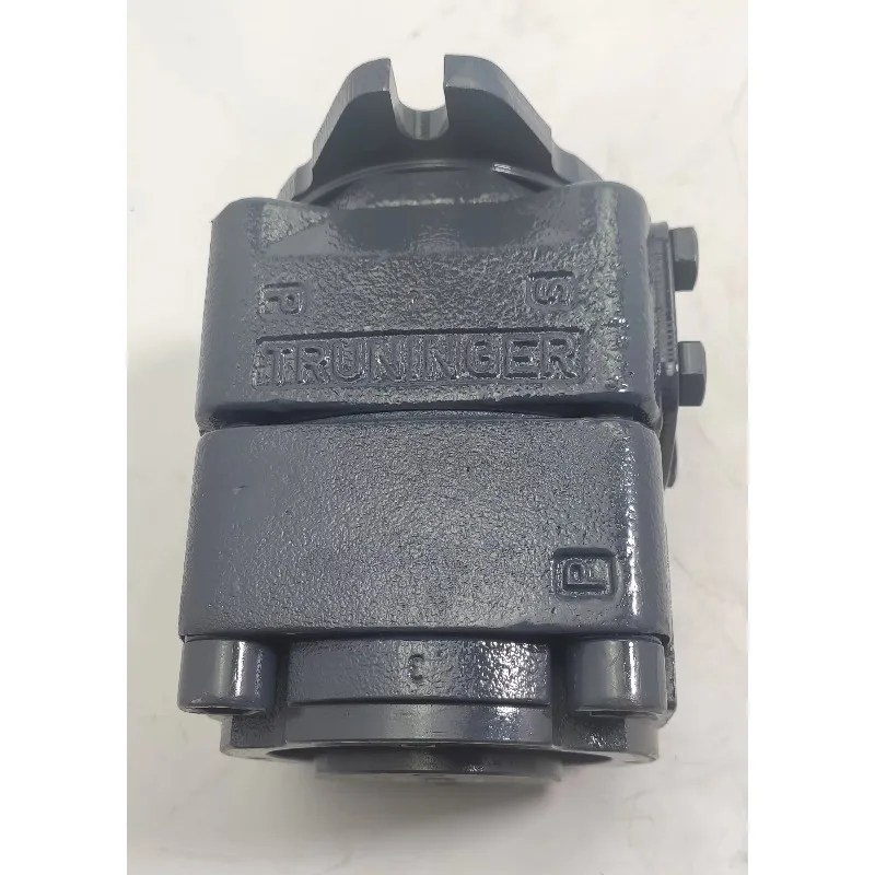 

QXM24 QXM31 QXM32 QXM51 QXM52 QXM53 QXM61 Гидравлический внутренний шестеренный насос серии QXM42-025L108 Гидравлический масляный насос 2026