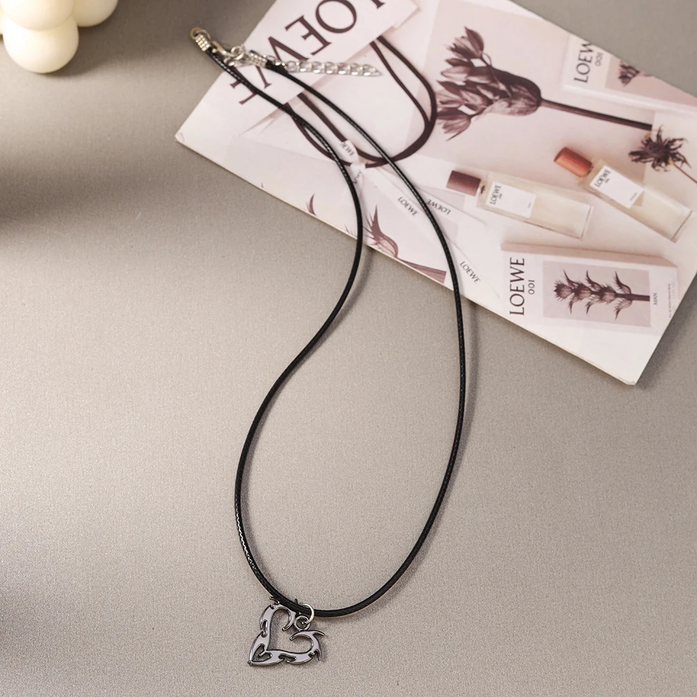 Aihua Hip-Hop-Halskette mit Herz-Sonnen-Stern-Anhänger in Gunmetal-Schwarz für Damen und Herren, Punk-Halskette mit schwarzem Seil, Choker, Halsschmuck, Geschenke – Detail 19