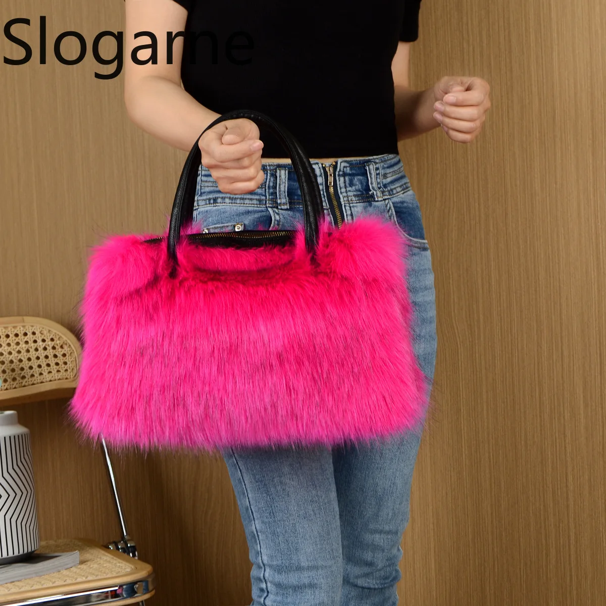 2026 Faux Fox Fur Handbag Women Luxury New Design Fluffy Bags Ladies Winter Furry Tote Bag Soft High Quality Evening Fur Bags