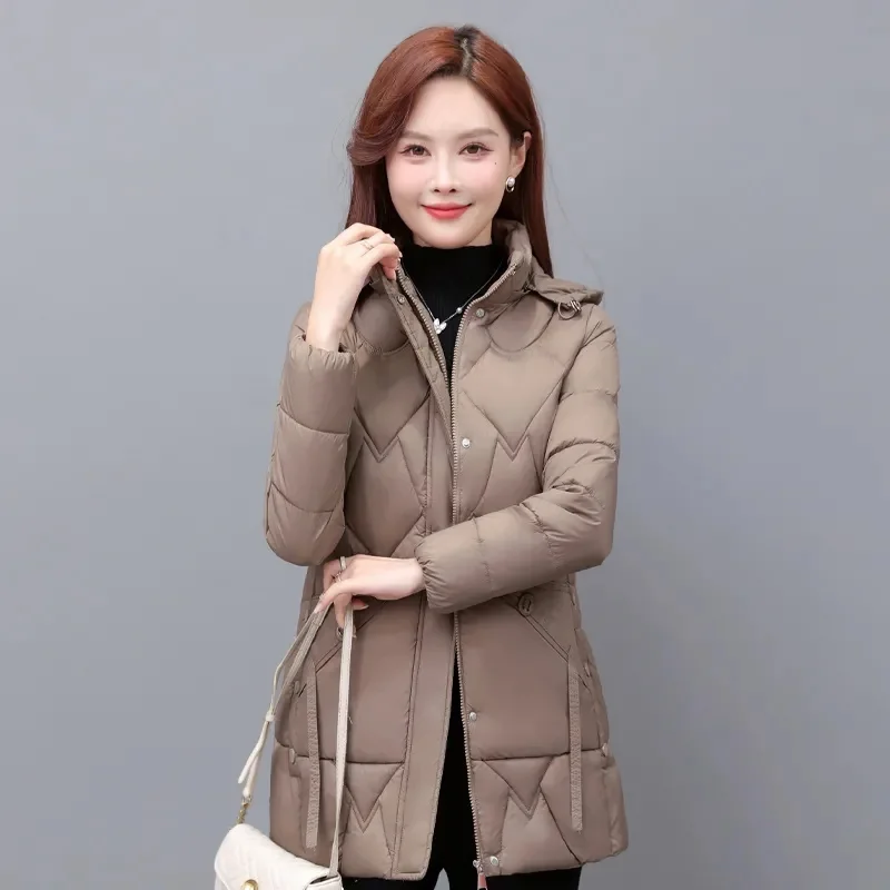 2025 Herfst Winter Warm Puffer Jas Lange mouwen Parka Nieuwe Capuchon Vrouwen Katoen gewatteerde Tops Moeder Bovenkleding