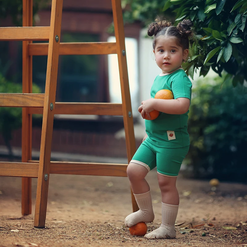 Collezione estiva di vestiti coordinati per la famiglia, vestito da ragazza, maglietta da ragazzo, set da bambino, gonna da ragazza, completo di abbigliamento in cotone verde per bambini