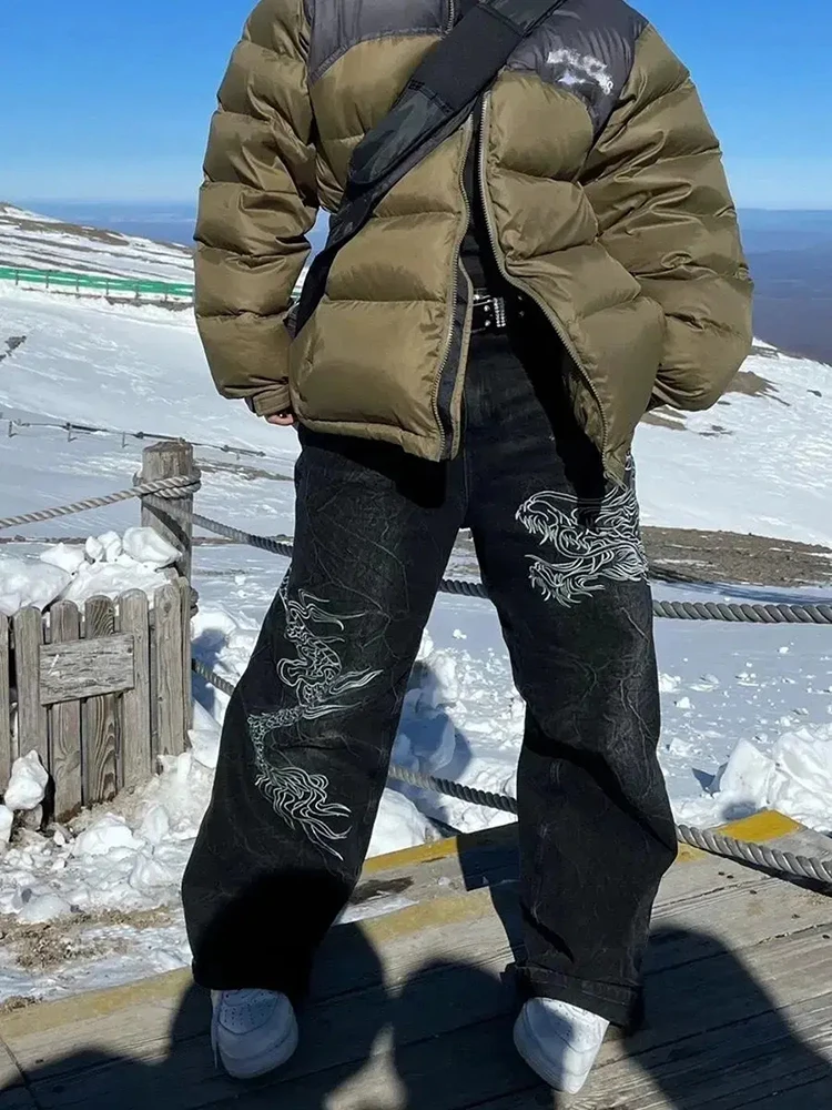 กางเกงยีนส์ทรงบอยเฟรนด์ปักลายมังกร REDDACHiC สีดำฟอก เอวสูง ขากว้าง สไตล์ยุค 90s สเก็ตเตอร์ กรันจ์ พังก์ สำหรับผู้หญิง