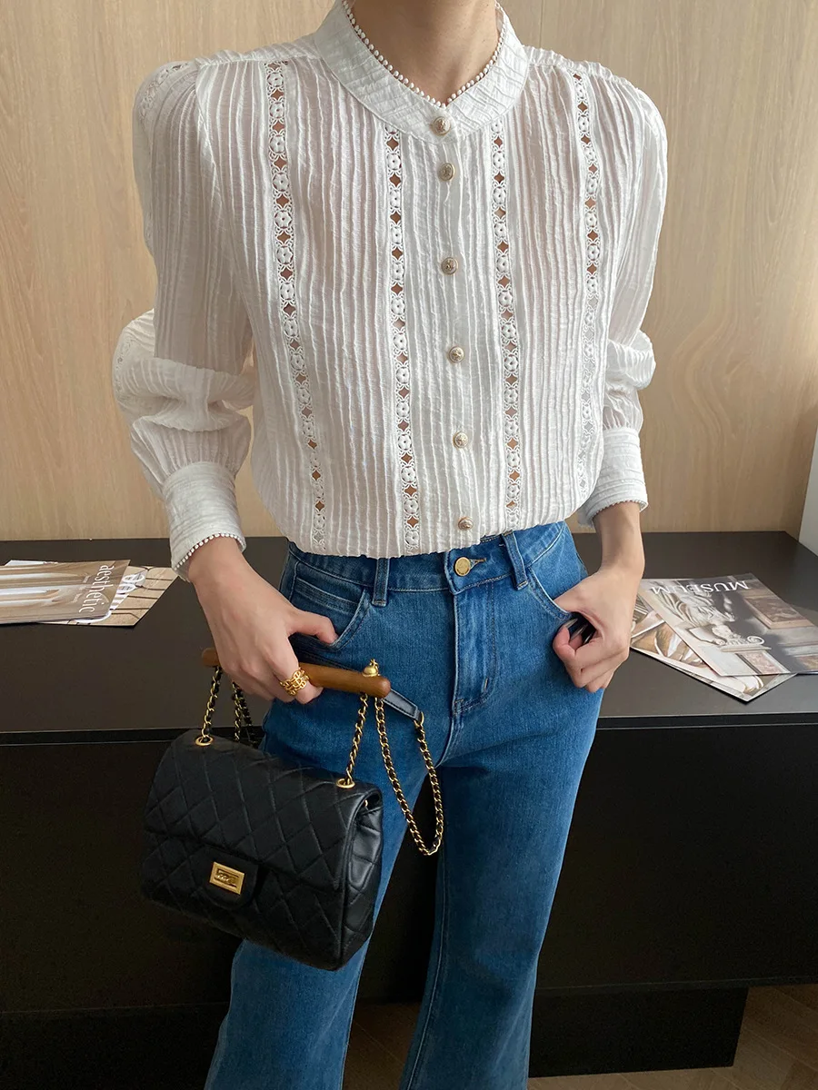 

Early autumn new Tencel blend palace style hollowed out embroidery small stand collar lantern sleeve shirt