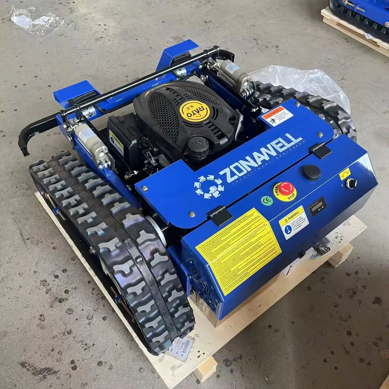 

500mm Remote Control Lawn Mower for Household Use - Automatic Climbing Garden Weed Remover with High Efficiency Snow Customized