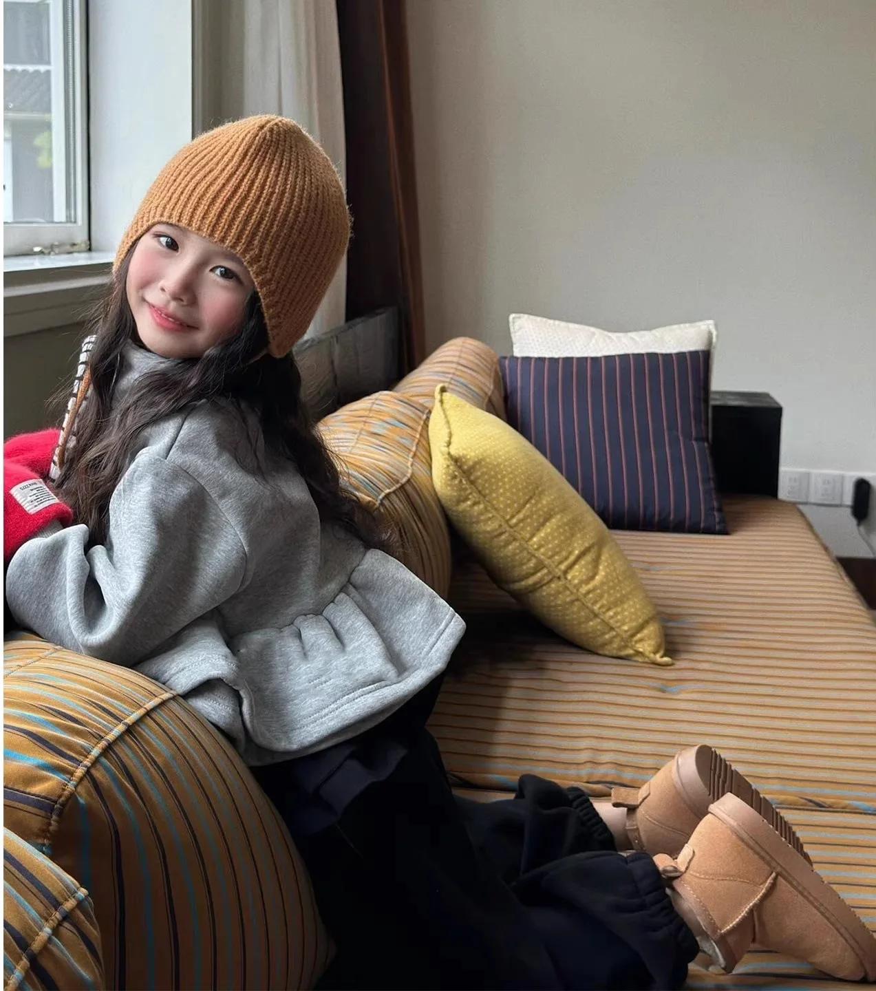 الأطفال سترة الفتيات هيم مزدوج الصوف سميكة سستة معطف فوقي 2025 شتاء جديد ملابس الأطفال الموضة