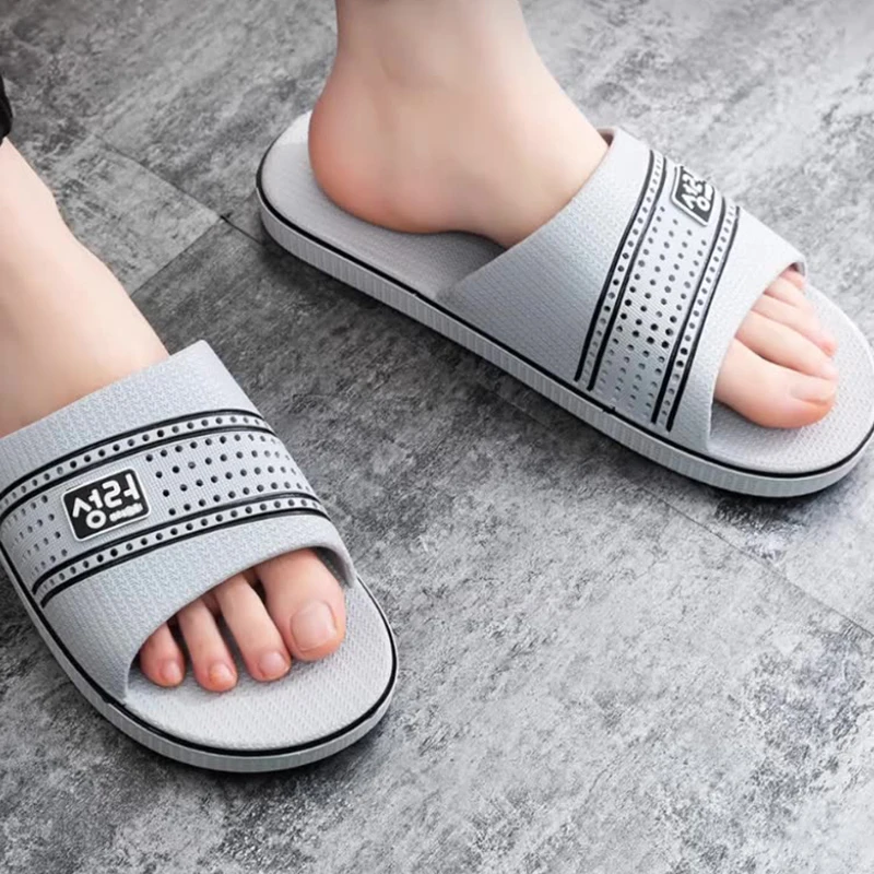 Men's Slippers PVC Non-slip Bathroom Slippers Soft Comfortable Home Summer Slippers Indoor Bathroom Slippers