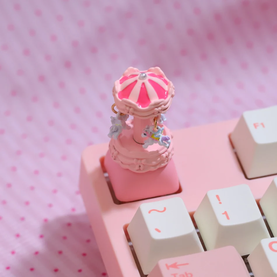 1pc Personalized Transparent Creative Pink Carousel Keycaps Girl Gift for cross axis mechanical keyboard keycap Custom Keycaps