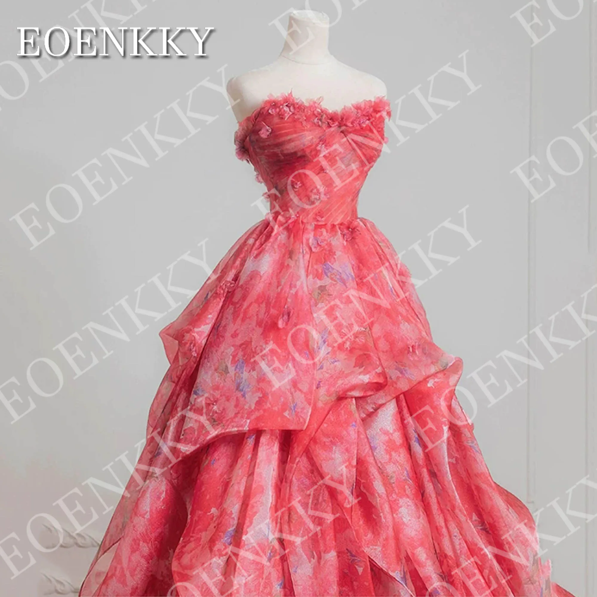 فستان EOENKKY بدون حمالات مطبوع عليه زهور للحفلات الراقصة للنساء أنيق بكشكشة متدرجة فساتين سهرة رسمية مخصصة من Fساتين سهره Fخمة 2025 Strapless الزهور طباعة فستان حفل الرقص المرأة أنيقة متدرجة Ruffles فساتين المساء الرس #3
