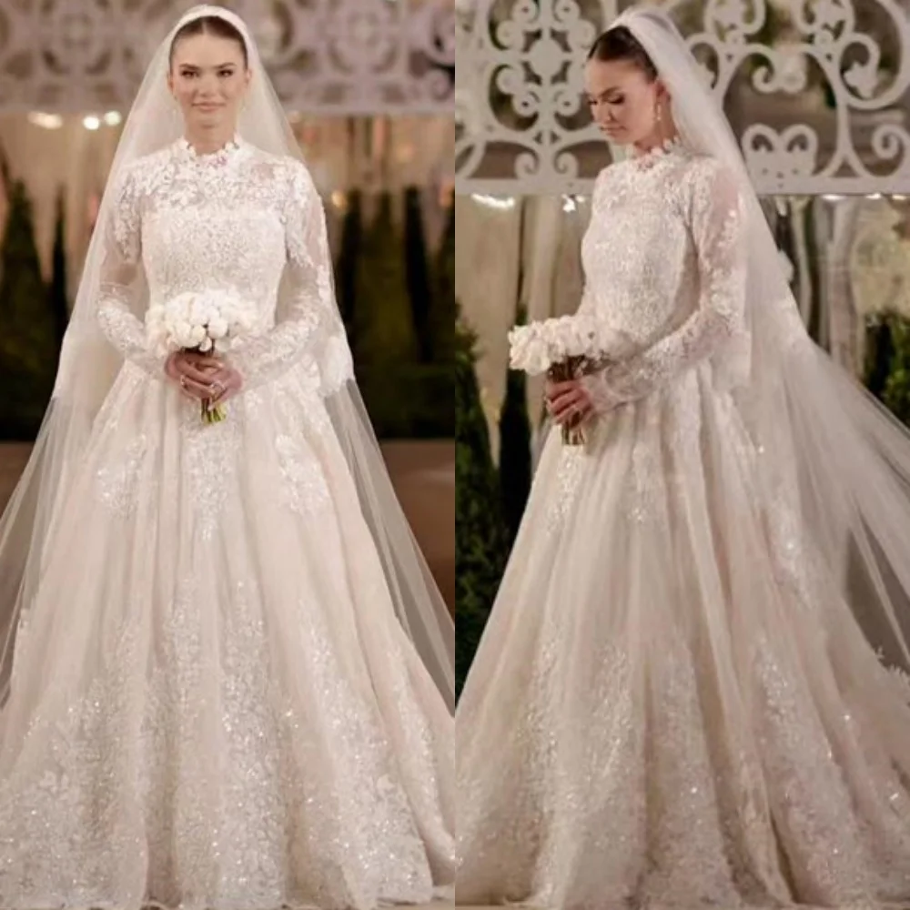

Customized Exquisite White Tulle Bridal Gowns Elegant Crew Neck Long Sleeves Wedding Dress Chapel Train Zipper Back Dress
