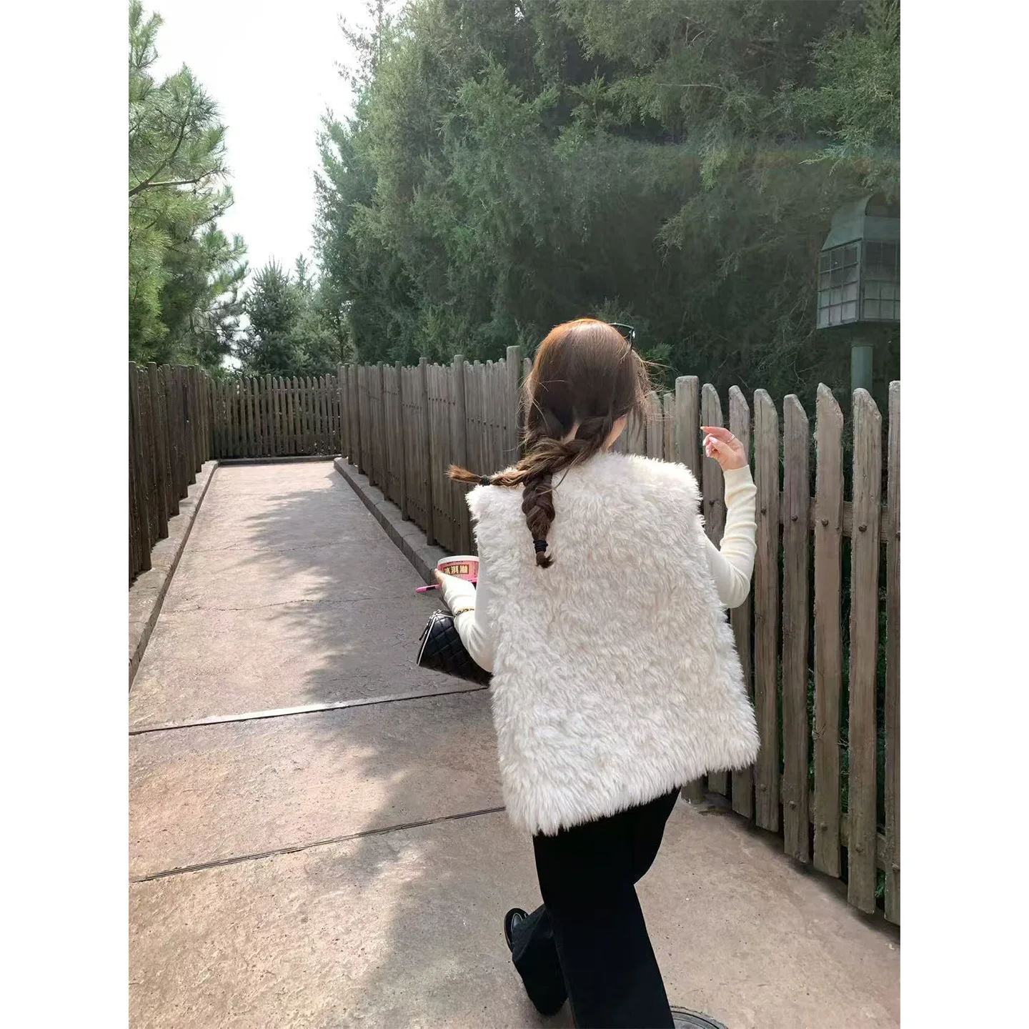 Women Faux Fur Vest Coats Solid Fur Jackets Cotton Linen Round Neck Sleeveless Single Breasted Loose Casual 2026 Autumn Winter