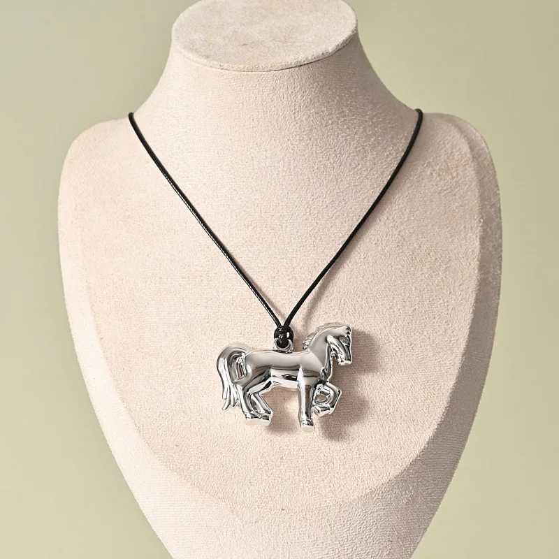 

Модный кулон в виде животного зодиака для женщин и мужчин, ювелирные изделия, счастливая милая лошадь, свитер, цепочка, ожерелье для девочек, ювелирные изделия