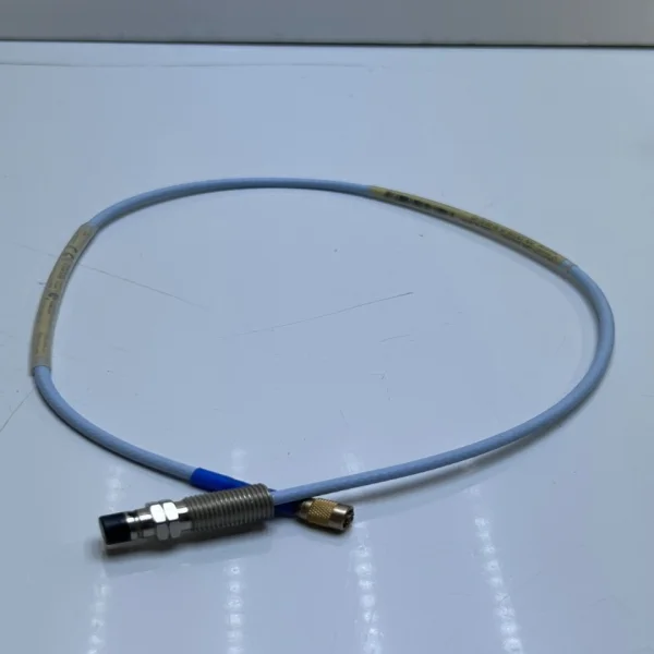 

330106-05-30-05-02-05 3300 8 мм бесконтактный новый оригинальный точечный ПЛК