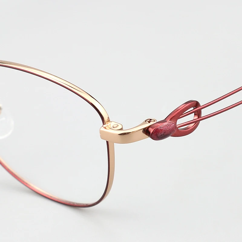 

Ultralight Titanium Glasses Frame Fashion Women Eyeglasses Eyewear Luxury Optical Myopia Spectacles Frames
