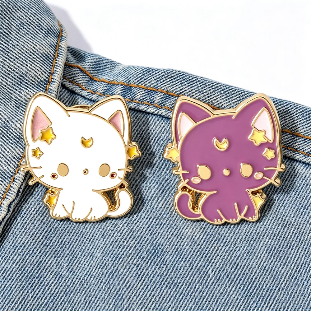 2Pcs/set Cartoon Cute Cat Brooch Star Moon Cat Alloy Drip Oil Lapel Badges Cute Pet Cat Badge Jewelry Christmas Gifts