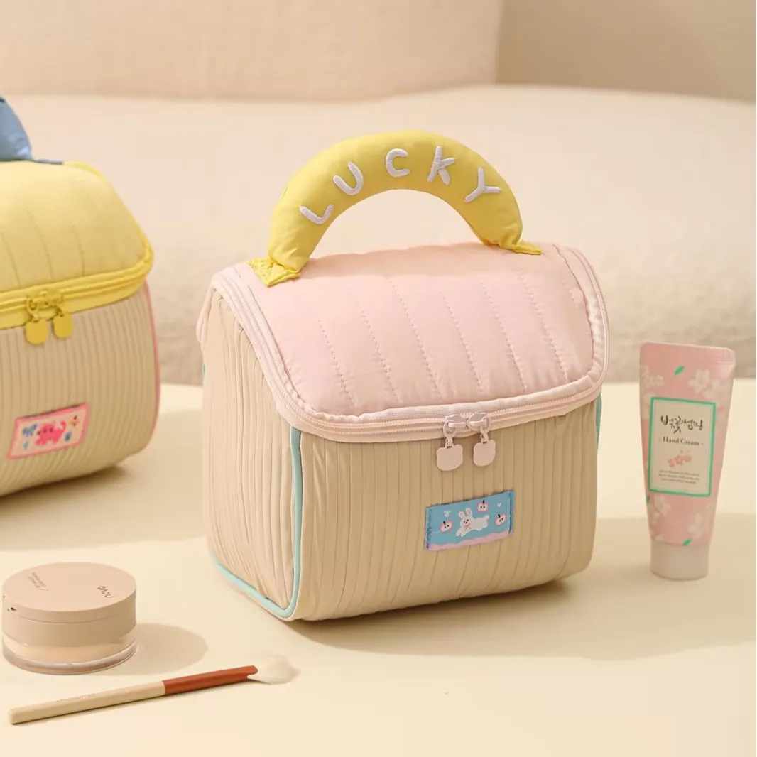 Niedliche Kosmetiktasche mit Cartoon-Muster, Nischendesign, Tragbare Reise-Make-up-Tasche, Organizer für Toilettenartikel, Tägliche Outdoor-Nutzung