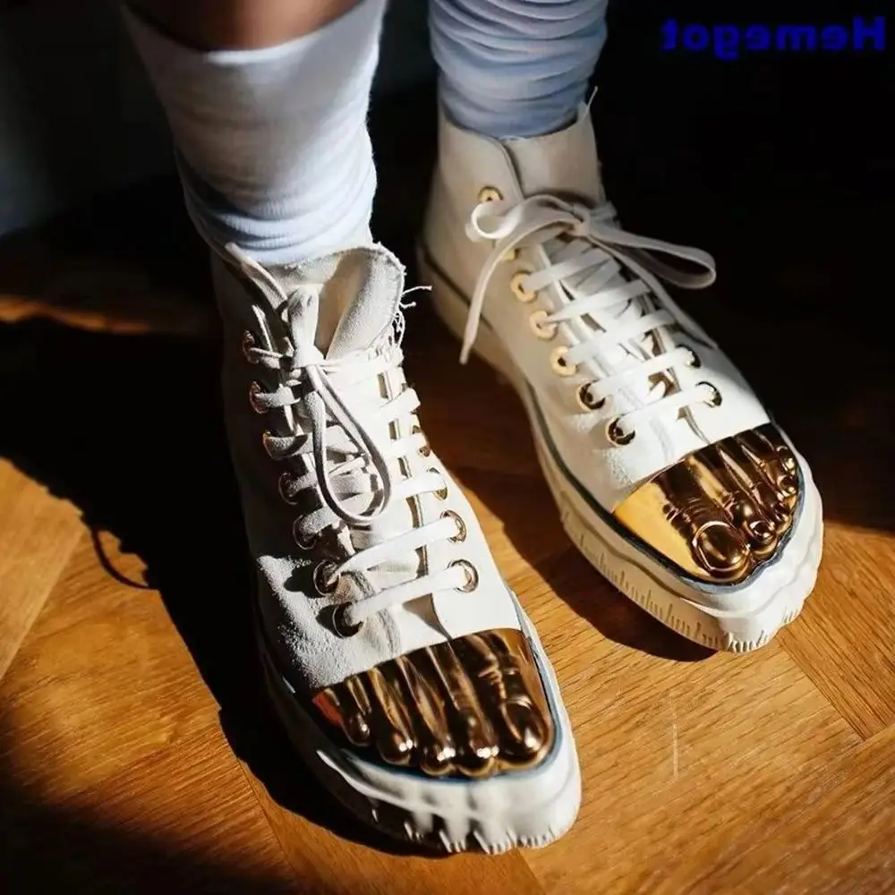 

2025: мужская и женская золотая обувь с пятью пальцами, летние модели для вечеринок, кроссовки на плоской подошве, уличные подиумные модные золотые парусиновые ботинки