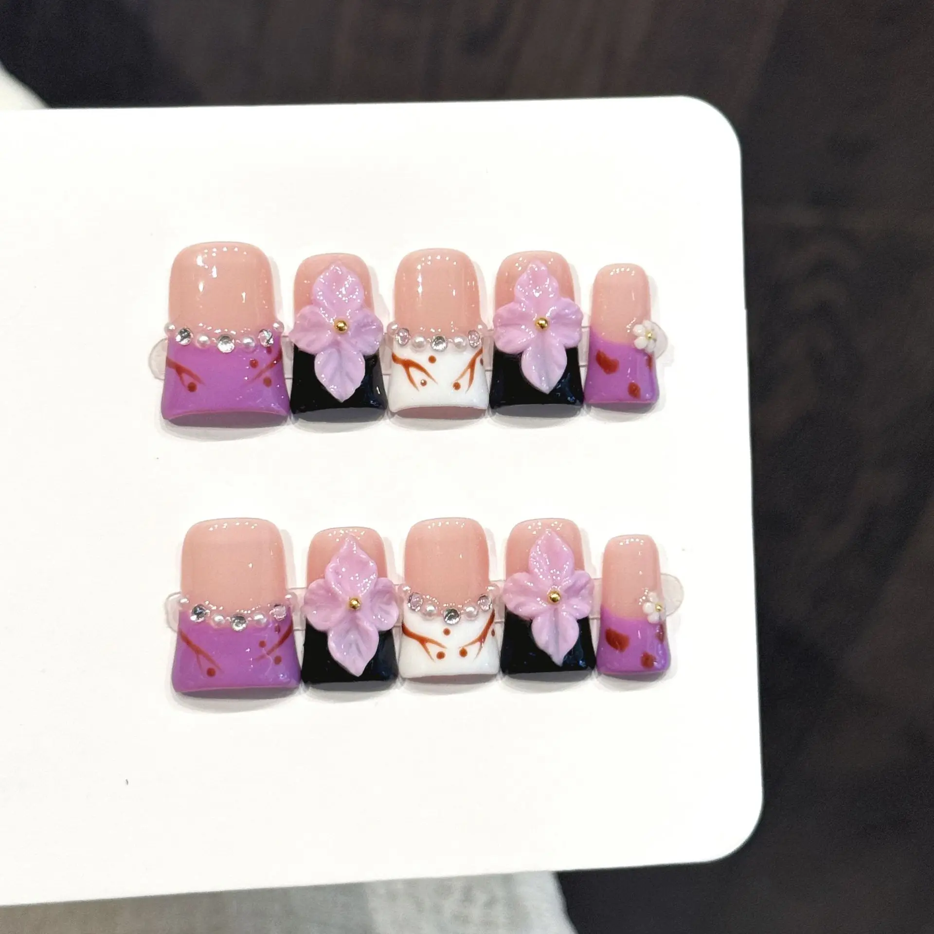 

10pcs Pure Hand Pressed Duck Nail Art,Nice Fake Nails,Nude Pink Purple French Three-Dimensional Carving,Suitable For Women