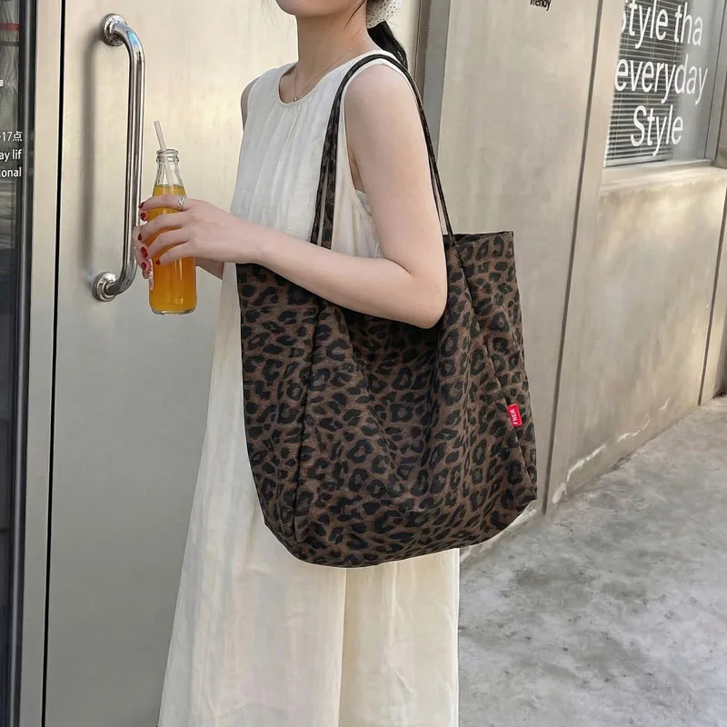 

Модная женская сумка через плечо с леопардовым принтом, винтажная холщовая сумка для поездок на работу, вместительная, стильная и универсальная сумка на плечо