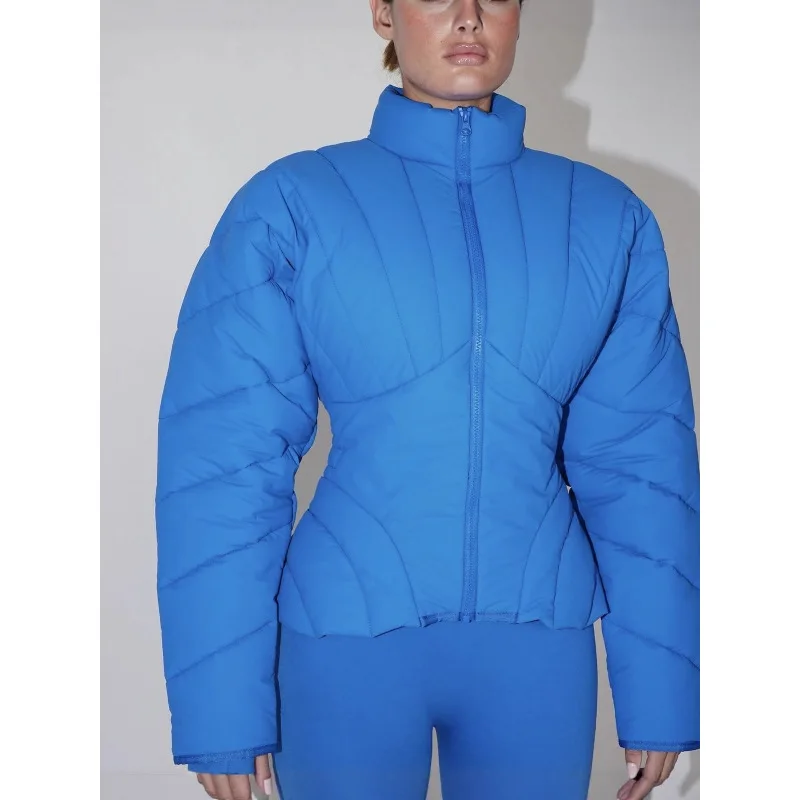 Taillenbetonung, Taillenbetonung, schmale Passform, dünne Daunenjacke aus Baumwolle, Stehkragenjacke, Oberbekleidung