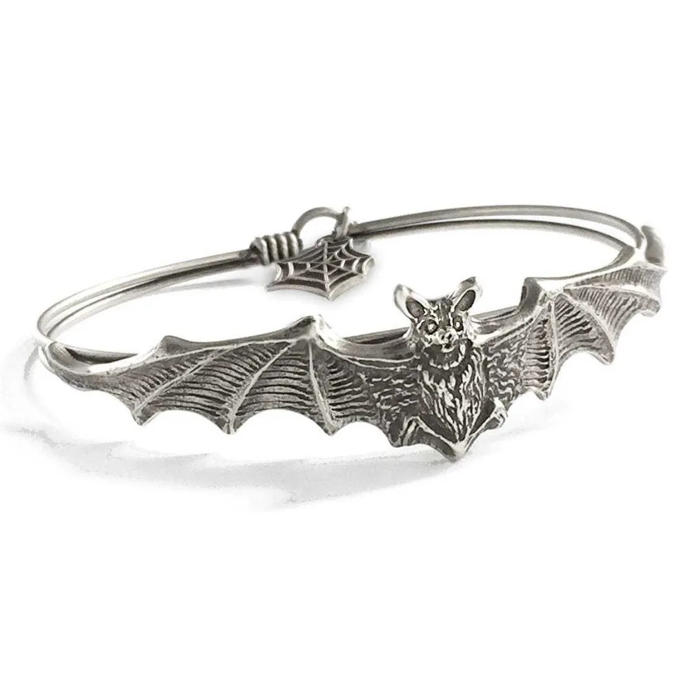 Gothic Punk Sliver Color Vampire Bat Spread Wings Opening Bangles for Women Men Hallowmas Party Fashion Jewelry Accessory Gift