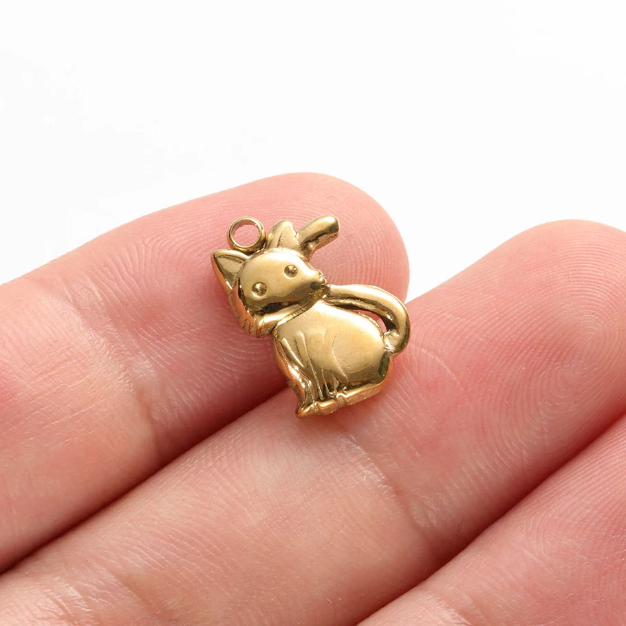 5 Stück goldfarbene kleine Anhänger mit Tiermotiven, Schmetterling, Giraffe, Vogel, Edelstahl, Meereslebewesen-Anhänger für die Schmuckherstellung, Halsketten-Charms – Detail 4
