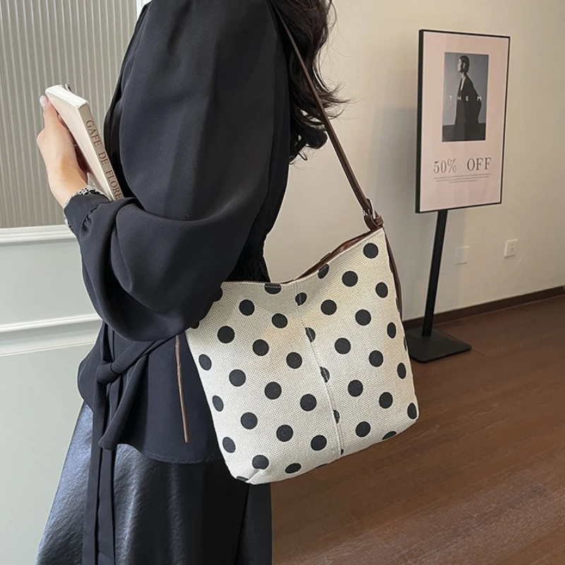 Arrival Polka Dot Crossbody Bag Color Block Fashion High Appearance Delicate Handheld for Women Relaxed Shoulder Underarm Bag