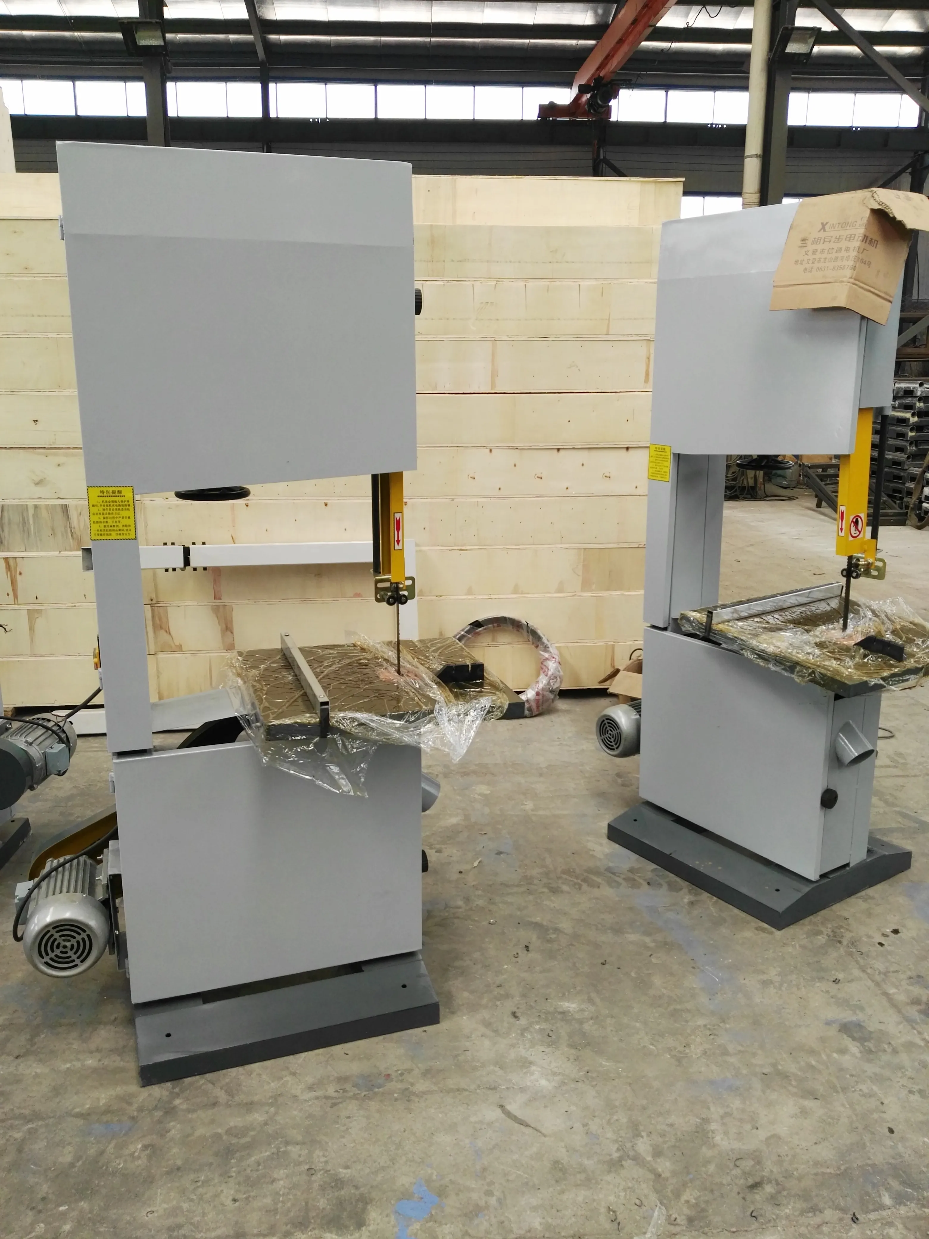 New Used Vertical Band  Machine for Wood Cutting for Construction Furniture Factory Retail with Core Components Blade Motor