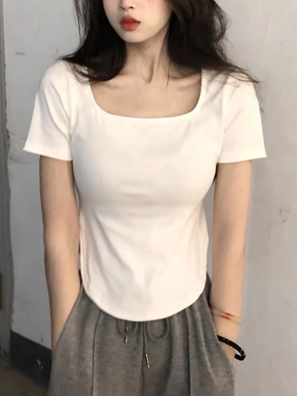 Summer New  Size Square Collar ort Sve T-irt Women's Slim Fit Asymmetrical White Color Korean Version Top