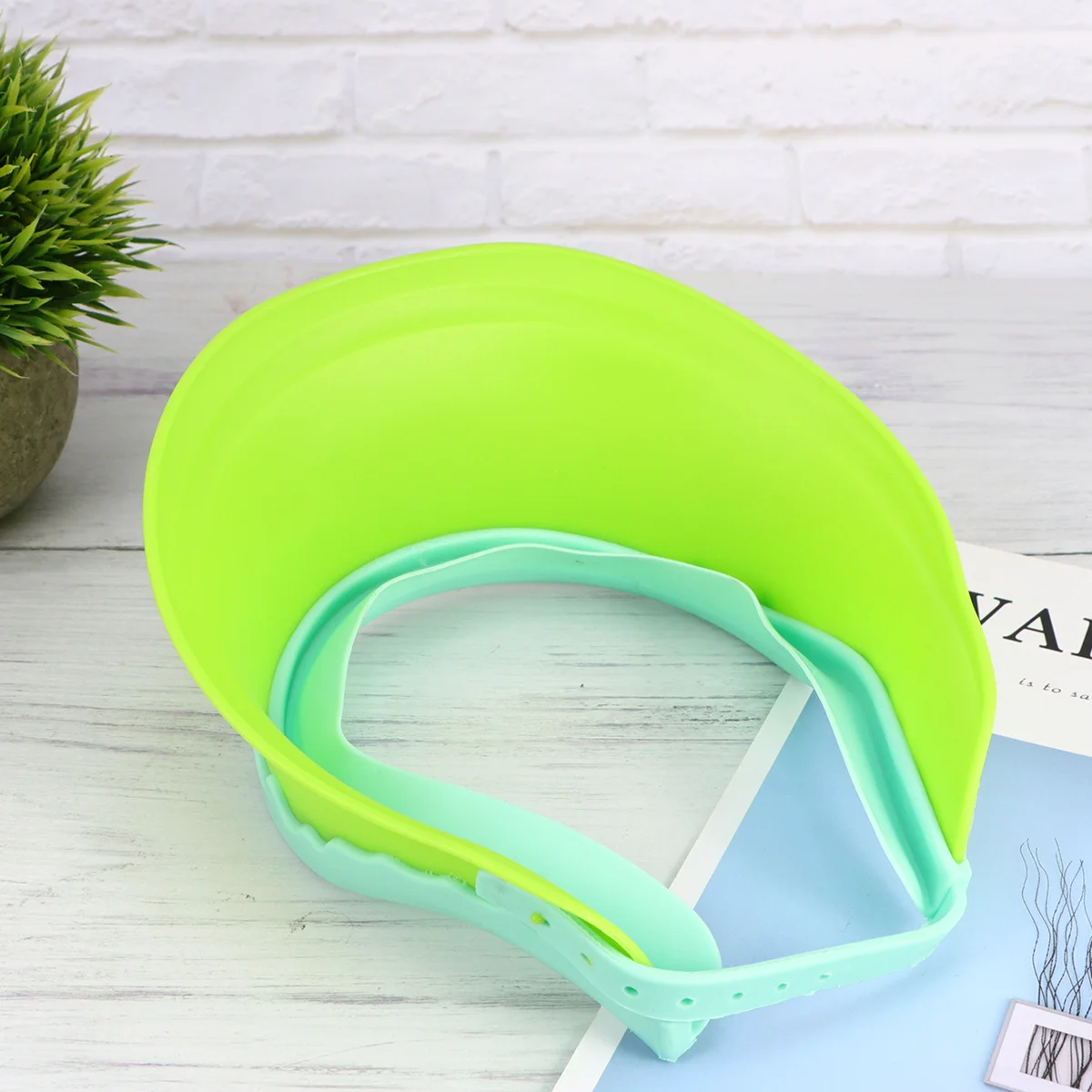

1Pcs Adjustable Baby Hair Washing Cap Silicone Shower Hat Waterproof Ear Protector Bathing Cap for Kids 3 Months to 6 Years