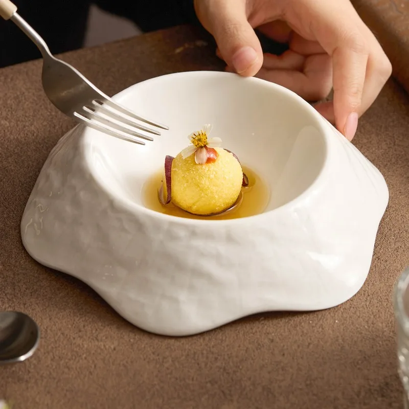 

Европейская керамическая обеденная тарелка с цветочным принтом. Изысканная тарелка в стиле вестерн для стейка и макарон. Домашняя белая посуда для завтрака, фруктов и десертов.