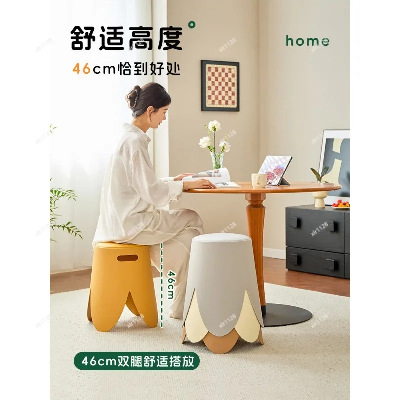 Stackable Round Stool Luxury Soft Padded Plastic Dining Stool Home Guest Spare Seat