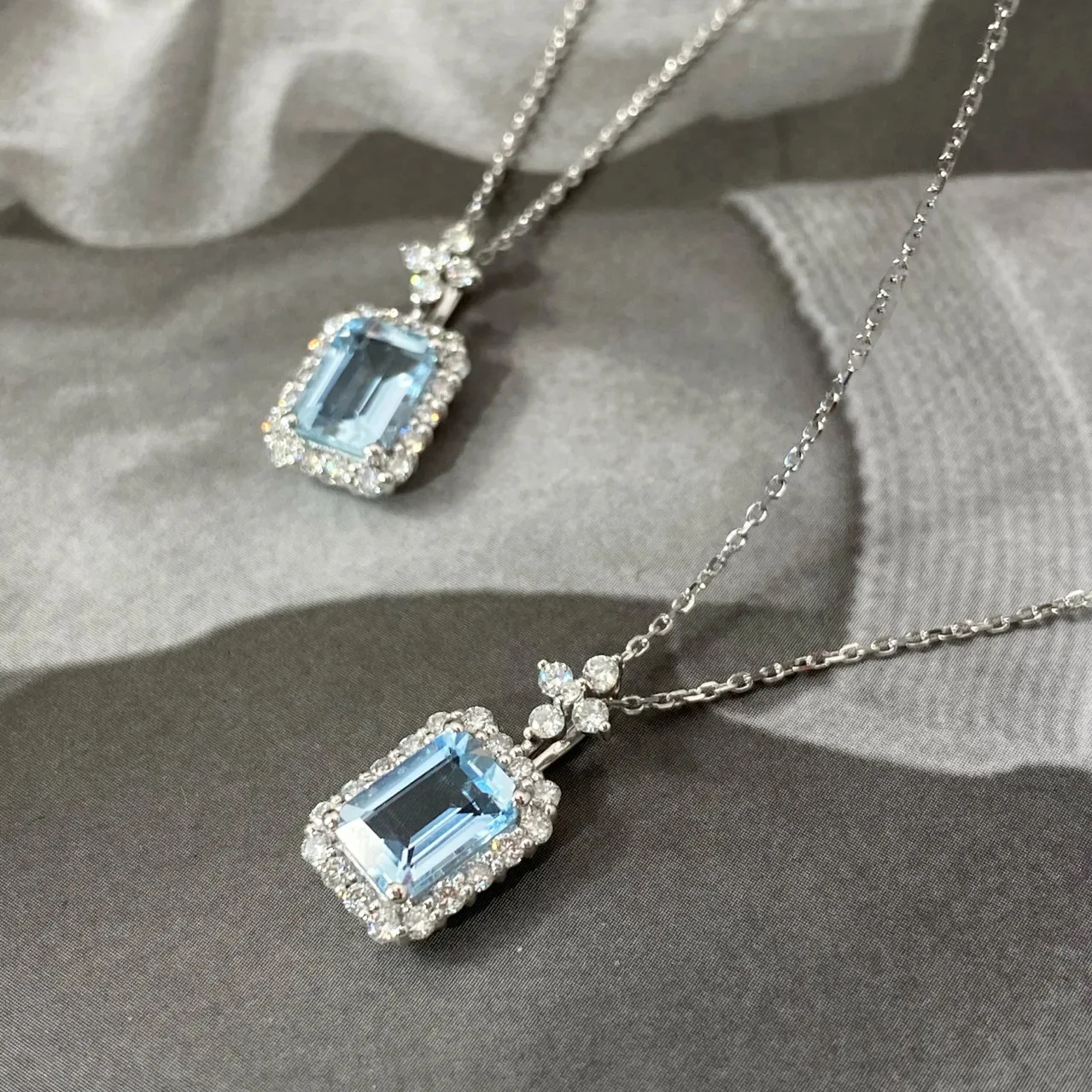 Women's 925 Sterling Silver Square Pendant Necklace, Modern Elegance
