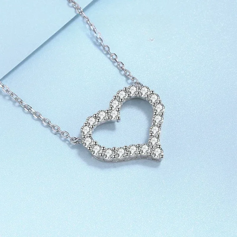 

Luxury Female PT950 Platinum Pendant Birthday Gift 0.3/0.6/1.2/2 Carat Pass Tested Moissanite Diamonds Heart Necklace for Women