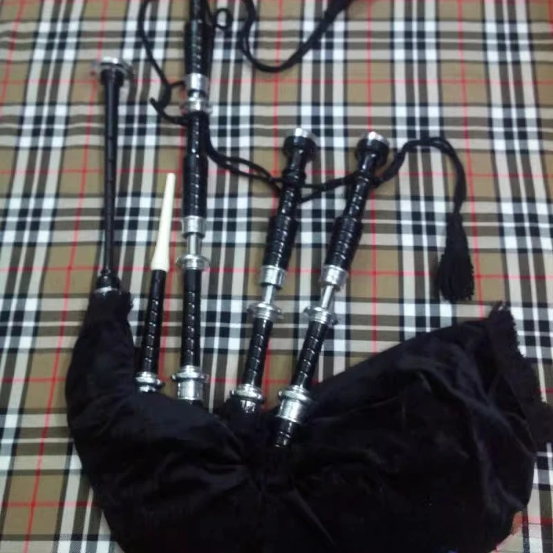 A full set of red sandalwood, with nickel-plated professional niche musical instruments